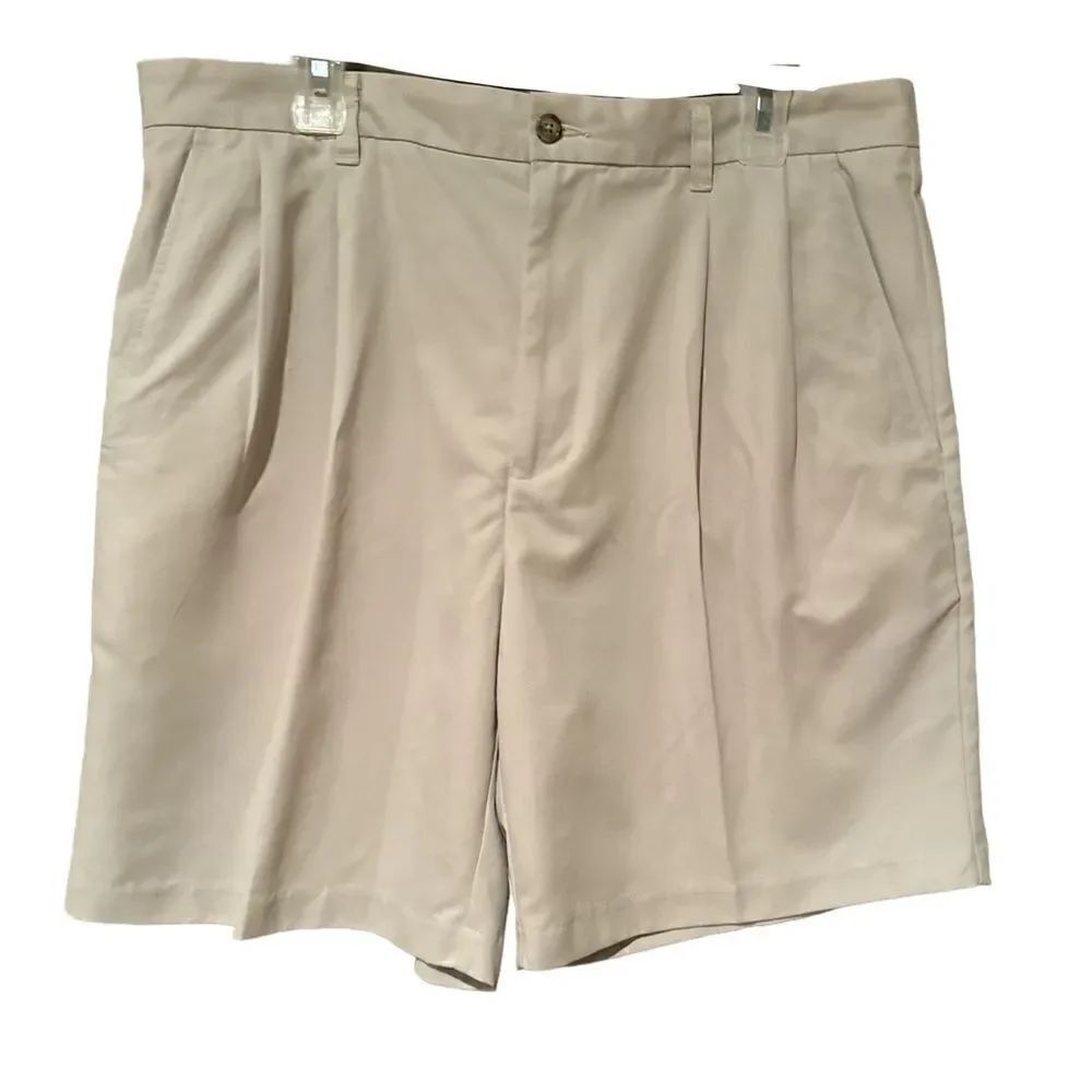 Izod Khaki Shorts Size 36 Men’s